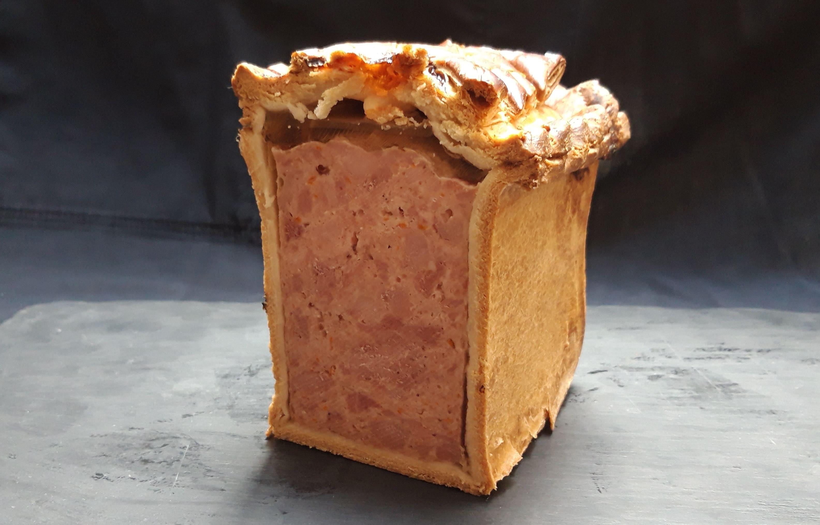 Pâté en croute traditionnel • Maison Ramel - Plateaux Repas à Emporter ...