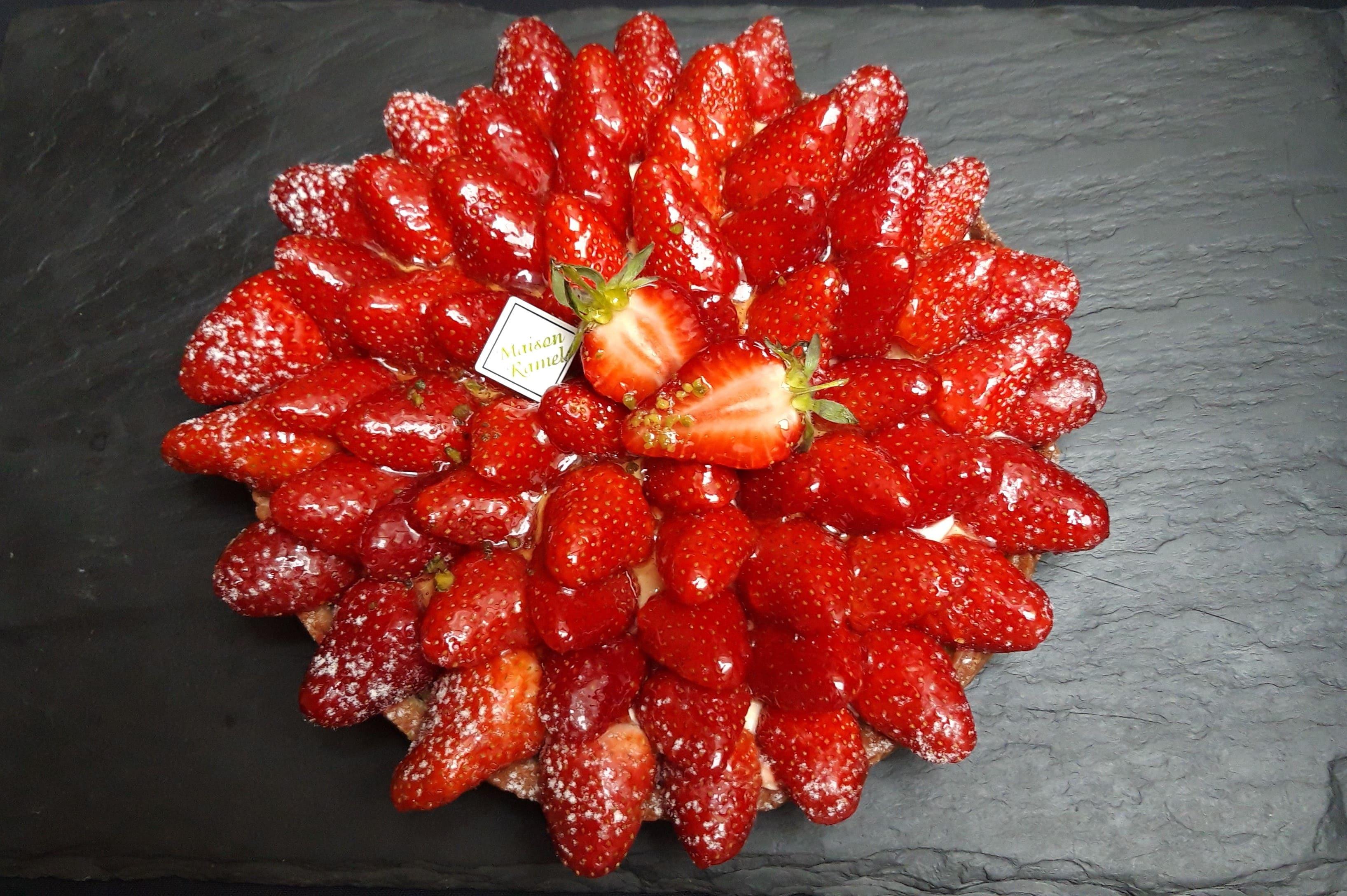 Tarte aux fraises - 4/5 personnes • Maison Ramel - Plateaux Repas à ...